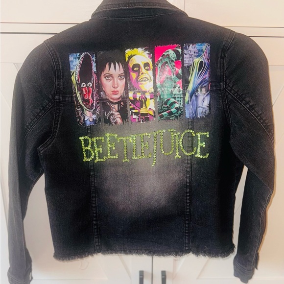 Beetlejuice Graphic Denim Jacket size 8/10 - Picture 1 of 3